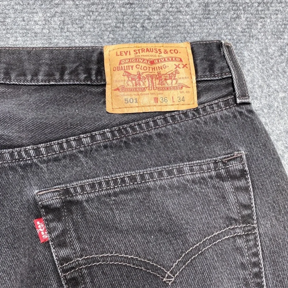 Vintage Levis Jeans Men‎ 34x34 Black 501 Button Classic Straight Y2K Tag 36x34